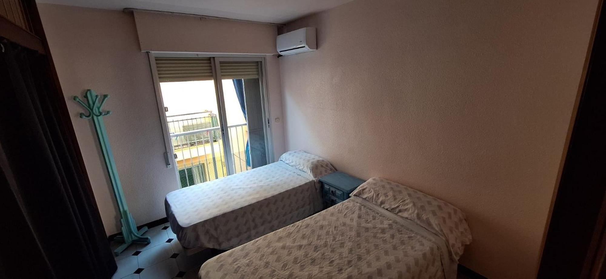 Apartamentos Casa May 1- Centro Benidorm-Solo Mayores De 30 Anos Y Familias Buitenkant foto