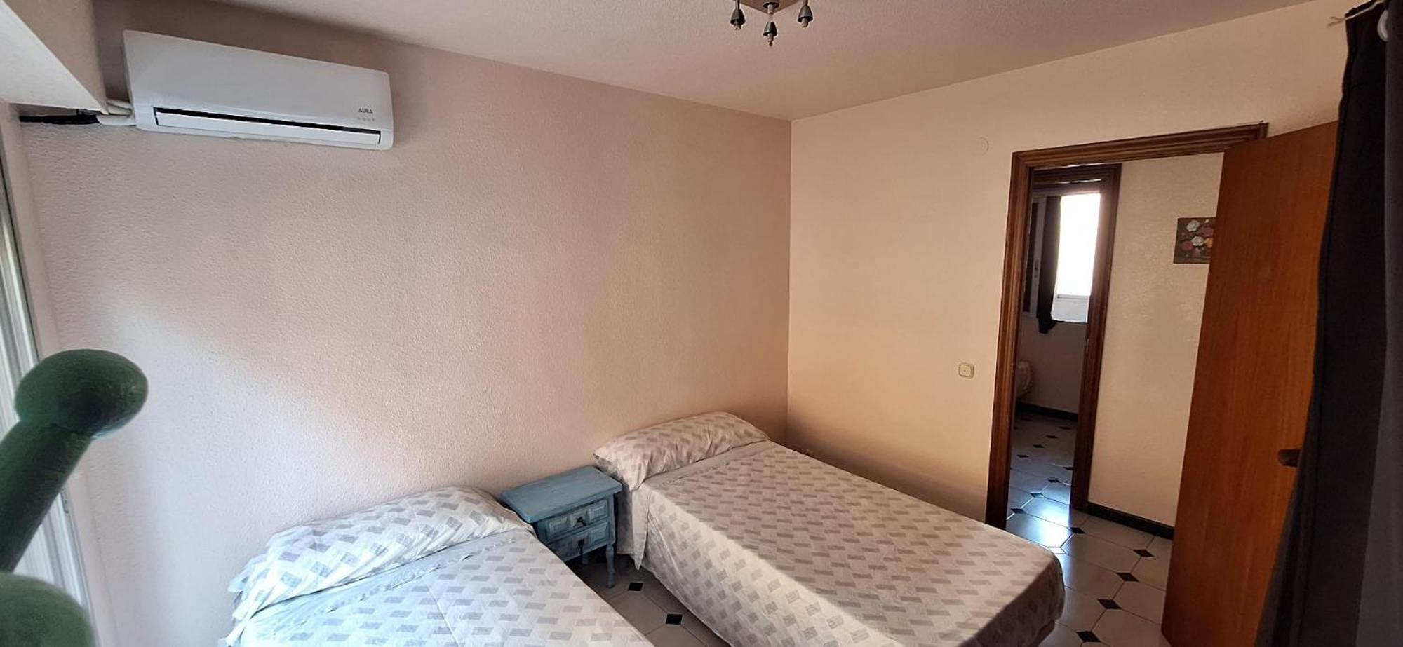 Apartamentos Casa May 1- Centro Benidorm-Solo Mayores De 30 Anos Y Familias Buitenkant foto